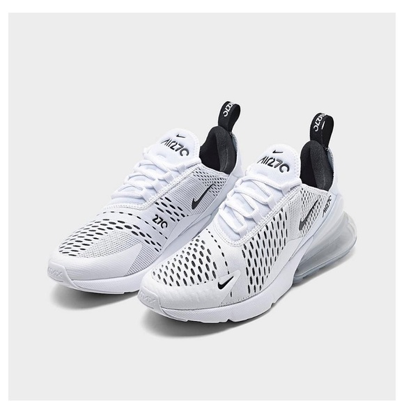 Nike Shoes - Nike Air Max 270